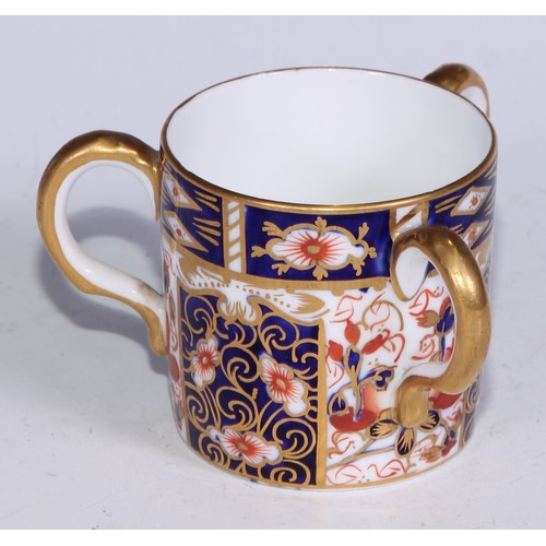 620 - A Royal Crown Derby 2649 pattern tyg, 6cm high, printed marks; others, various Imari patterns, (4)