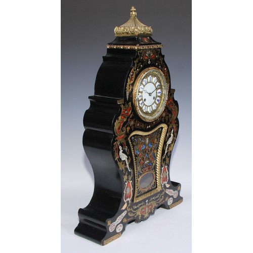 535 - A large 19th century French gilt metal mounted Boulle and ebonised cartouche shaped mantel clock, 12... 