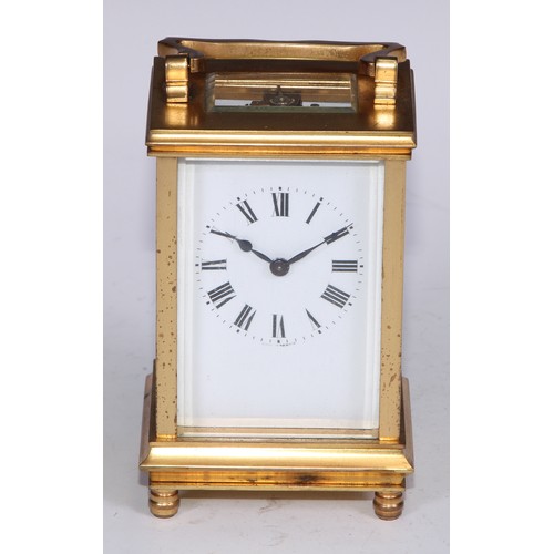 545 - An early 20th century French gilt brass carriage timepiece, 5.5cm rectangular enamel clock dial insc... 