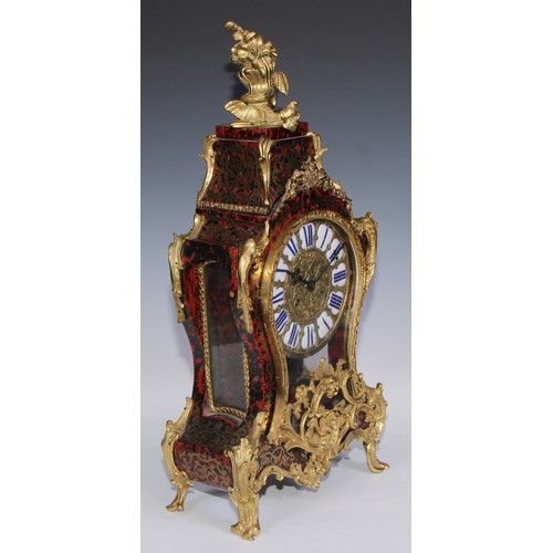 339 - A 19th century French gilt metal mounted boulle cartouche shaped bracket clock, 15cm circular dial i... 