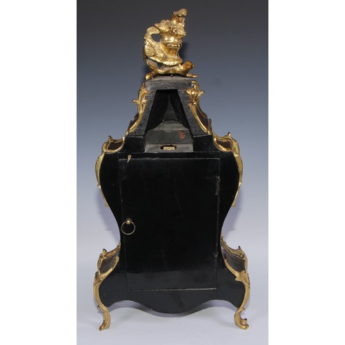 339 - A 19th century French gilt metal mounted boulle cartouche shaped bracket clock, 15cm circular dial i... 