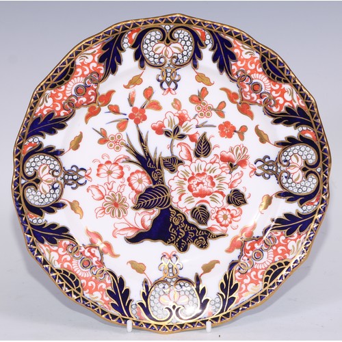 588 - A Derby Crown Porcelain 383 pattern Imari two-handled pedestal bowl, 30cm over handles, printed mark... 