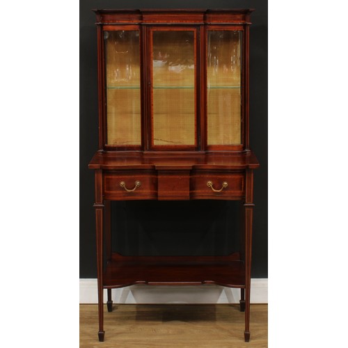 521 - An Edwardian satinwood crossbanded mahogany pier display cabinet, outswept cornice above a glazed re... 