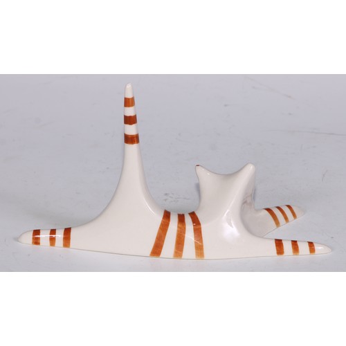 725 - A Beswick model, of a pair of kittens, 11cm wide, printed mark; others; Royal Doulton; etc (12)