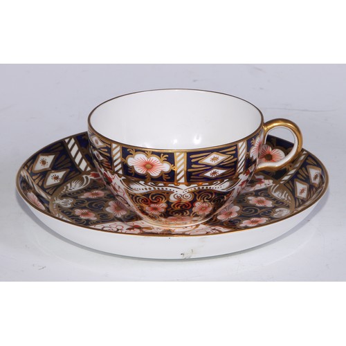 618 - A Royal Crown Derby 2451 pattern fluted part tea service, printed marks; etc