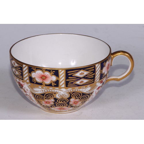 618 - A Royal Crown Derby 2451 pattern fluted part tea service, printed marks; etc