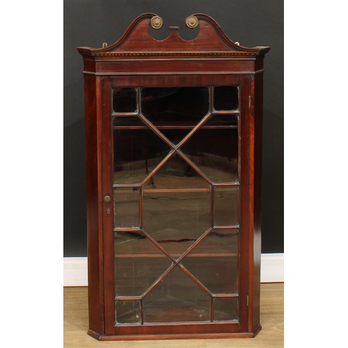 425 - A George III splay front corner display cabinet, 114.5cm high, 66.5cm wide, 40cm deep; another, 105c... 