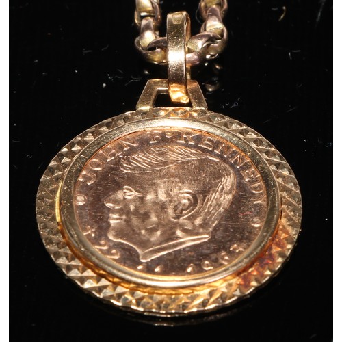 272 - A John F Kennedy commemorative token pendant necklace, 22/11/1963, 35th President of the United Stat... 