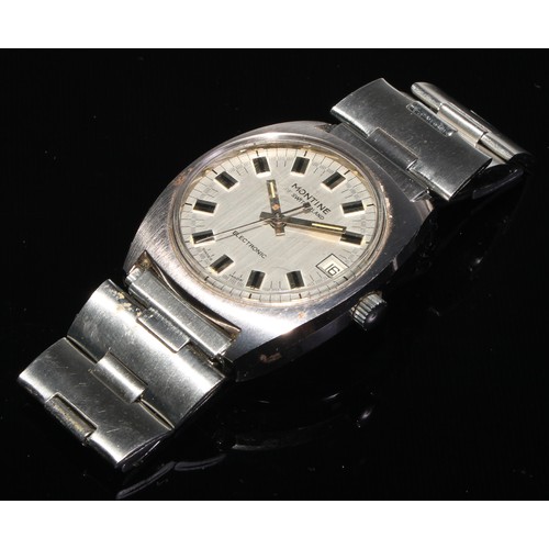 99 - Watches -  A stowa automatic 14ct gold cased wristwatch, silvered square dial, block baton markers, ... 