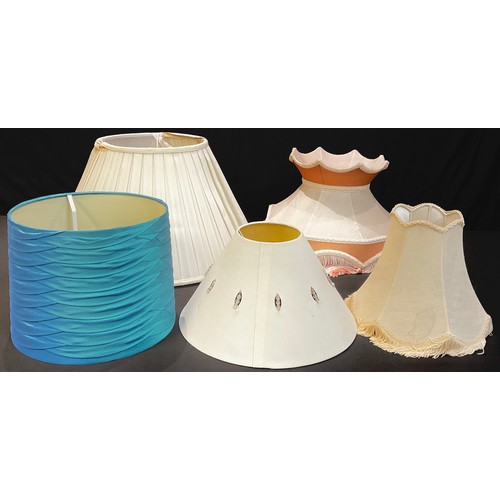 923 - Light Shades - various