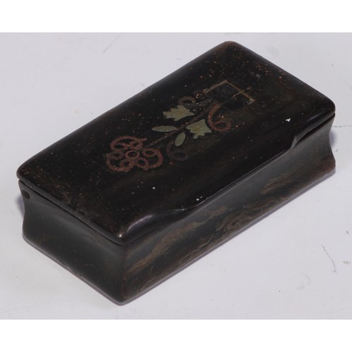 397 - A 19th century Mauchline type papier-mâché rounded rectangular snuff box, hinged cover, 9cm; other 1... 