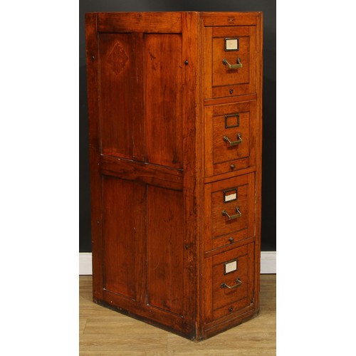 101 - An early 20th century oak filing cabinet, of four drawers, Referee Letter File, trademark no 245569,... 