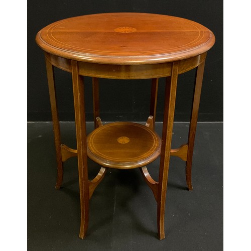 75 - An Edwardian mahogany occasional table, circular top with inlaid central patera, boxwood stringing, ... 