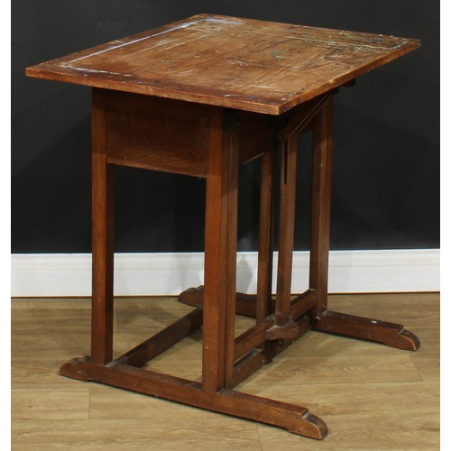 113 - An oak and pine artist’s easel or drawing table, retailed by L. Cornelissen & Son, Artist’s Colourme... 