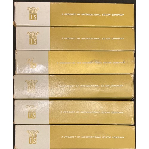 78 - A set of Rogers Brothers Golden Anniversary pattern gold plated flatware for six place settings, eac... 