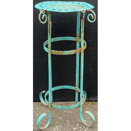 3056 - An early 20th century jardiniere stand, pierced circular top, scroll wirework stand, painted blue, 6... 