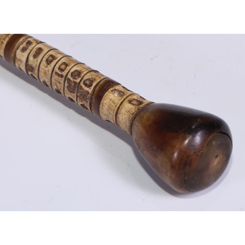 1335 - A 19th century vertebrae walking stick, domed horn pommel, 85cm long