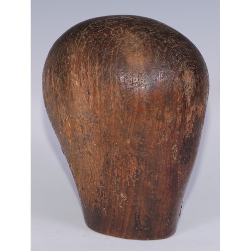 1392 - A 19th century elm hat block, inscribed in steel pinwork pique 5 L G, 20.5cm high