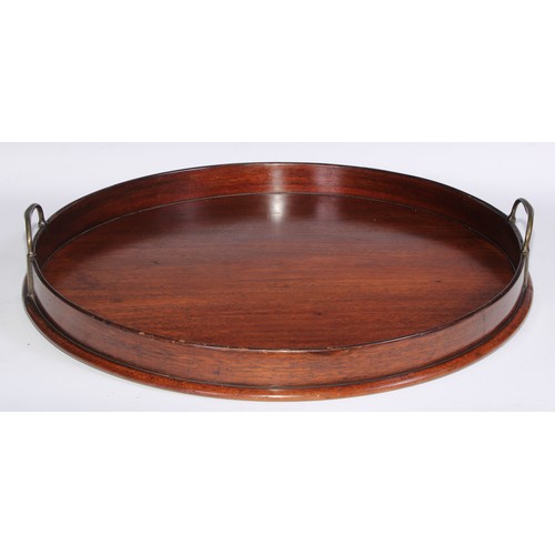 1781 - A George III mahogany circular gallery tray, brass handles, 49.5cm diam, early 19th century