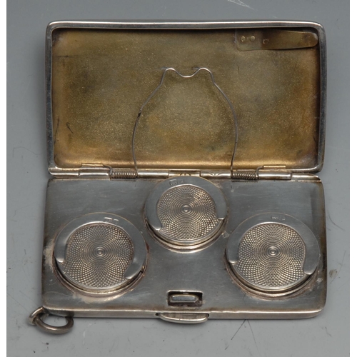 335 - An Edwardian silver rounded rectangular three-section sovereign case, 7cm wide, Deakin & Francis, Bi... 