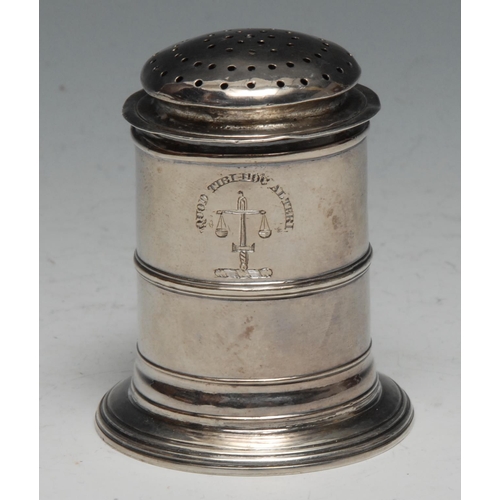 115 - A George I Britannia silver tankard kitchen pepper, domed cover, centre girdle, scroll handle, skirt... 