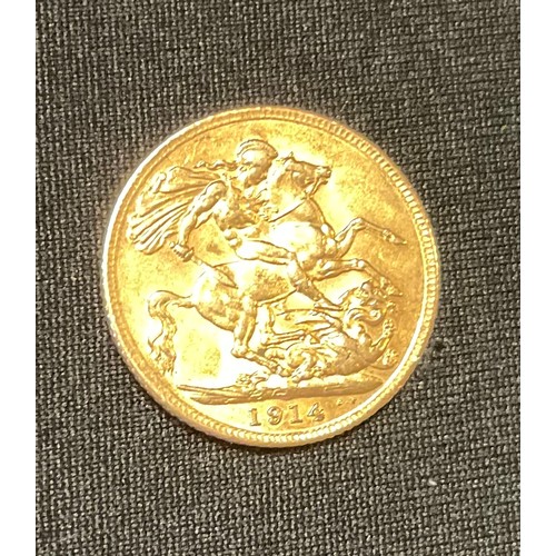 319 - A George V gold sovereign, 1914, 8g