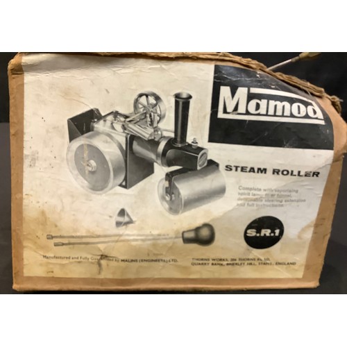 94 - A Mamod Steam Roller, S.R.1, boxed