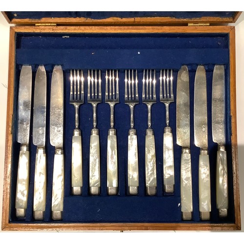 146 - A set of six Georgian silver and mother of pearl hafted knives and forks, later fitted case, 421g gr... 