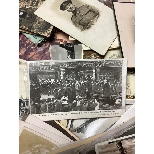 316 - A collection of early 20th century and later postcards, mostly topographical, portraiture and social... 