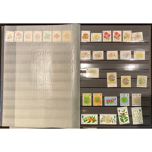 424 - Stamps - Flower thematic stamp album, the majority of material is 1980's - 2000's including h/v UMM,... 