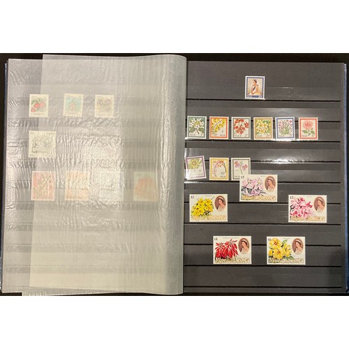 424 - Stamps - Flower thematic stamp album, the majority of material is 1980's - 2000's including h/v UMM,... 