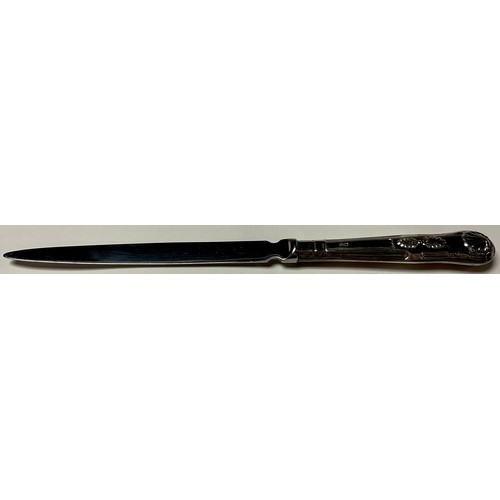 467 - An Elizabeth II silver hafted letter knife, Sheffield 1984, cased