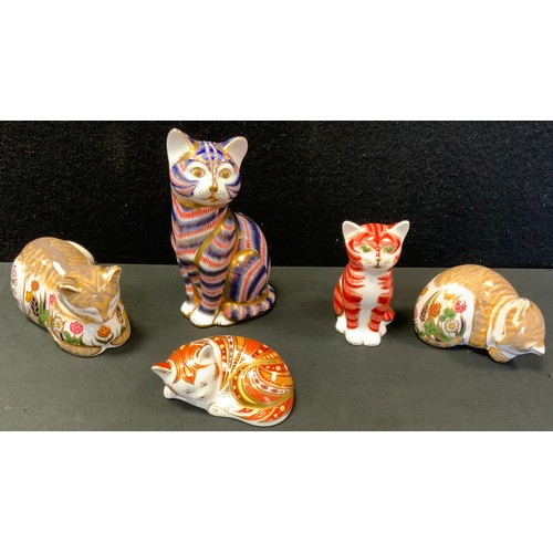 164A - A Royal Crown Derby Paperweight Imari Cat;  others Marmelo, limited edition, 919/2500;  Cottage Gard... 