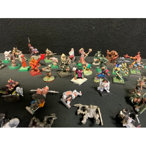 170 - Games Workshop/Warhammer and Wargaming metal figures, mostly painted inc Uruk Hai, Orcs, Clerics, Wa... 