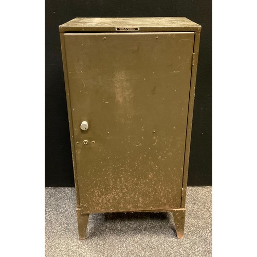 271 - An ‘Owen and Randall, of Maidenhead’ metal locker cabinet, 91.5cm tall x 46cm wide x 30.5cm.