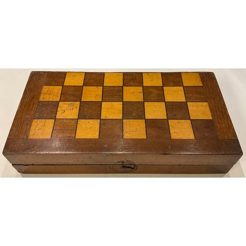 40 - A 19th century mahogany travelling chess board/box