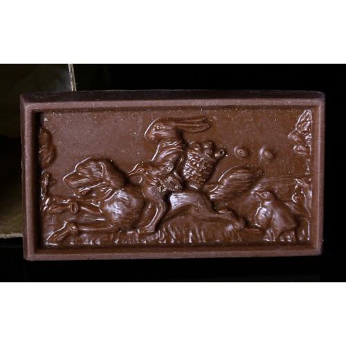 4261 - Advertising, Confectionery & Chocolate - a late 1920's/early 1930's moulded chocolate novelty, in th... 