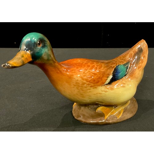 188 - A Royal Doulton model of a Mallard, HN229, 18cm long