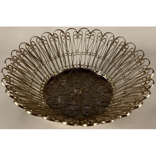 197 - A silver coloured metal filigree basket, 17cm diam, 152g