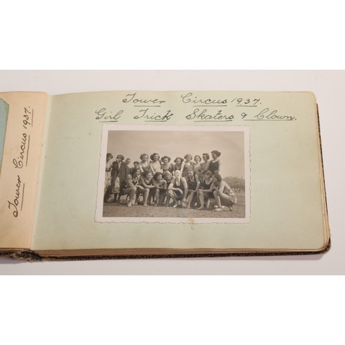 871 - Autographs - Derby County - Sport - Football  - Cricket - Music Hall and Show Business - an album of... 