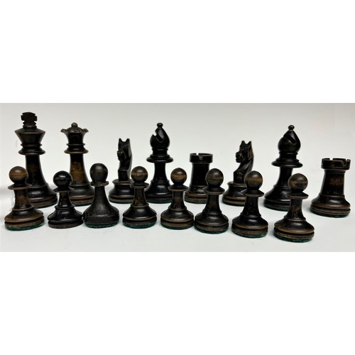 176 - A boxwood and ebonised Staunton pattern chess set, the Kings 7.5cm high