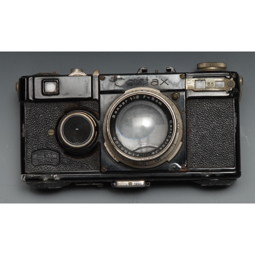 963 - Photography - a Zeiss Ikon Contax I camera, the lens Carl Zeiss Je r1454765 Sonnar 1:2 f=5cm, leathe... 