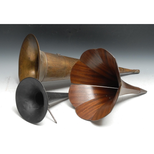 776 - A large early 20th century  tin phonograph horn, 77cm high;  others (4)