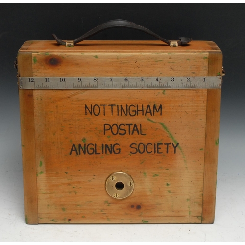 797 - Angling - a set of early 20th century Brecknell fishing scales, made exclusively for the Nottingham ... 