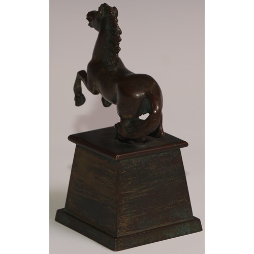 103 - A 19th century Grand Tour equestrian desk bronze, plinth base, 15cm high