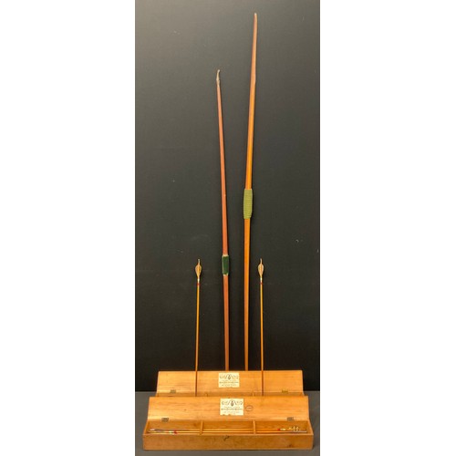 214 - Archery - two dozen arrows, supplied by Thomas Aldred's Archery & Fishing Tackle Warehouse, Oxford S... 