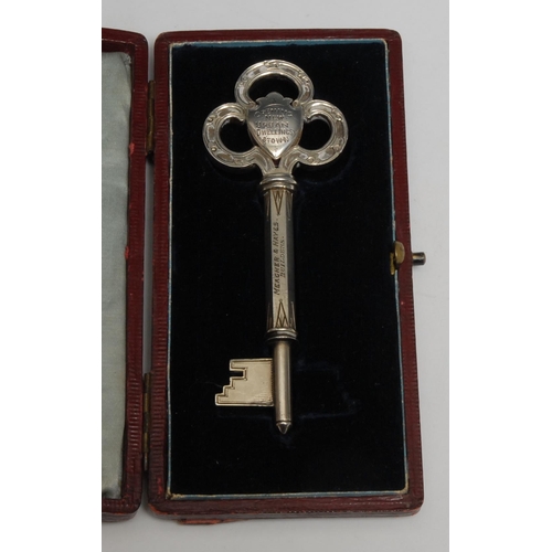 100 - Copoclephily - George V silver presentation key, of Irish interest, Opening New Urban Dwellings *tow... 