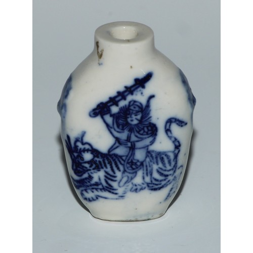 292 - A Chinese inside painted glass snuff bottle, decorated with figures in a monumental landscape, 7cm h... 