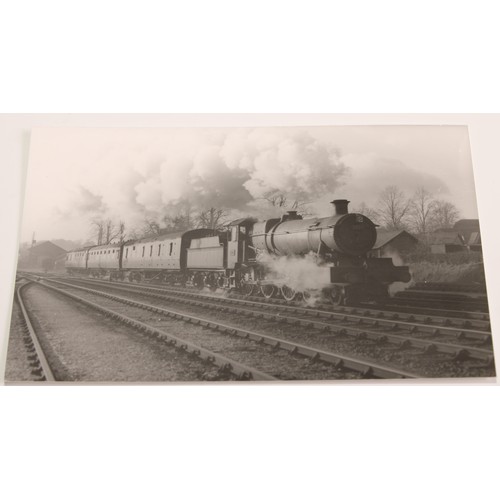 980 - Railway interest: Great Western Railway and British Railways standard types, a collection of approx.... 