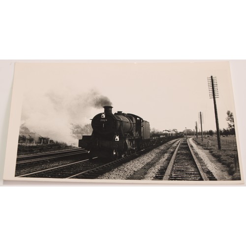 980 - Railway interest: Great Western Railway and British Railways standard types, a collection of approx.... 